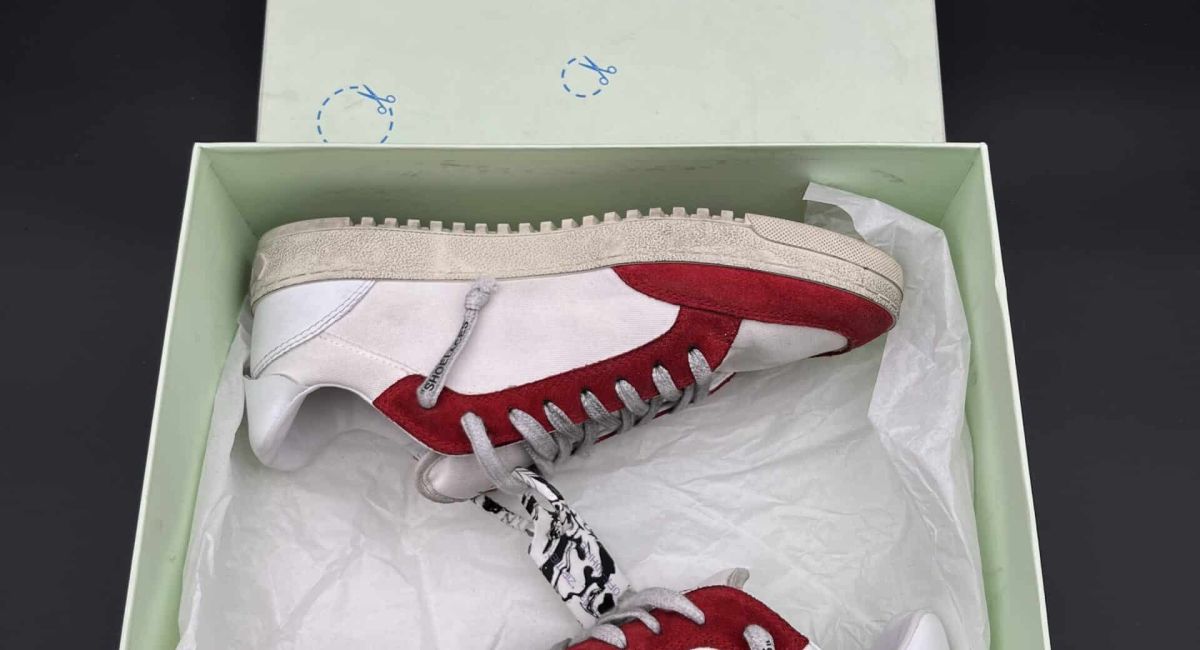 1781 Off White 41