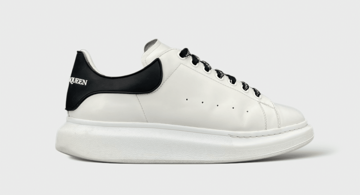 7688 Alexander McQueen Oversize Blanc/Plastique Noir 43,5