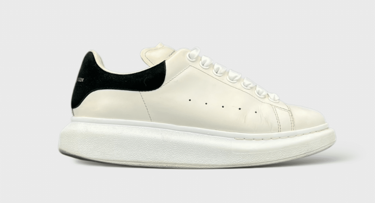 0000000283 Alexander Mcqueen Oversize Blanc/noir 39