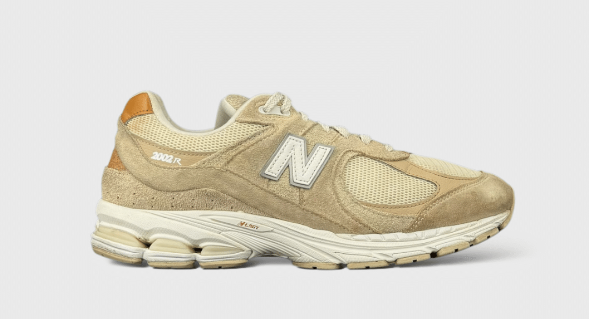 9205 New Balance 2002 R Marron/Beige 44,5