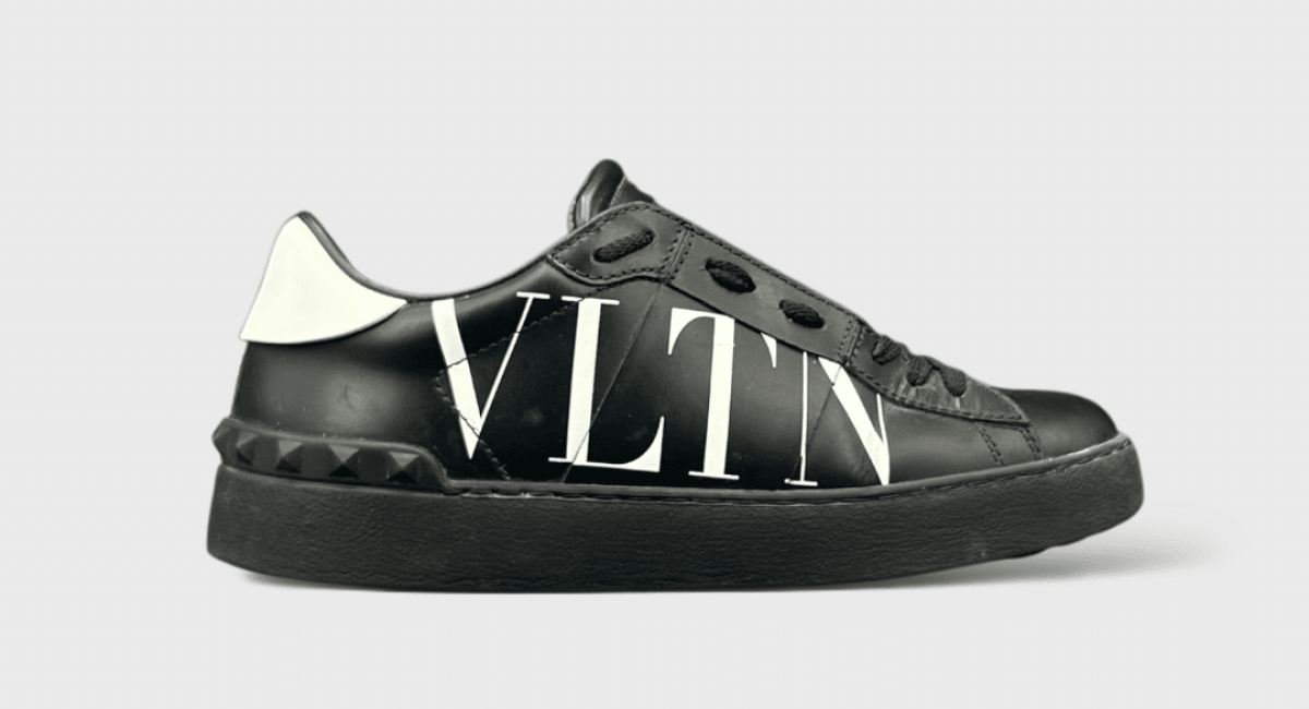 0000000144 Valentino VLTN Noir/VLTN/Blanc 36,5