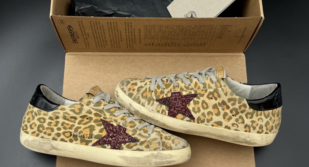 3148 Golden Goose 36