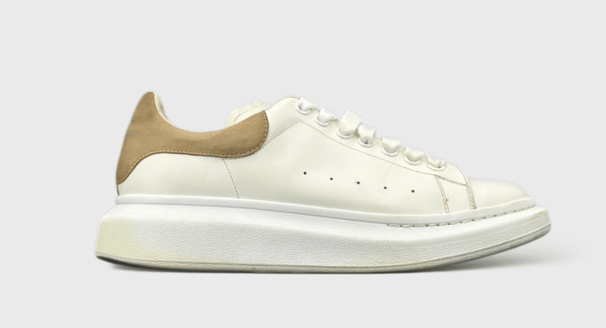 10087 Alexander Mcqueen Oversize Beige/blanc 42