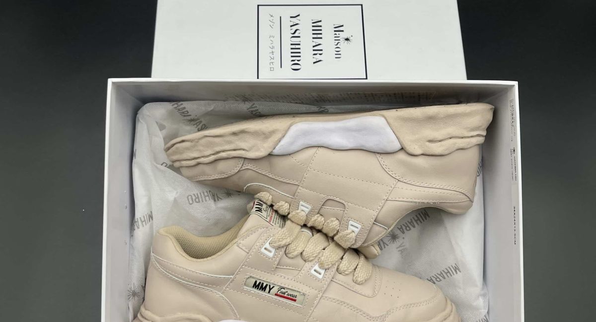 0000000336 Maison Mihara Yasuhiro Parker Beige 42