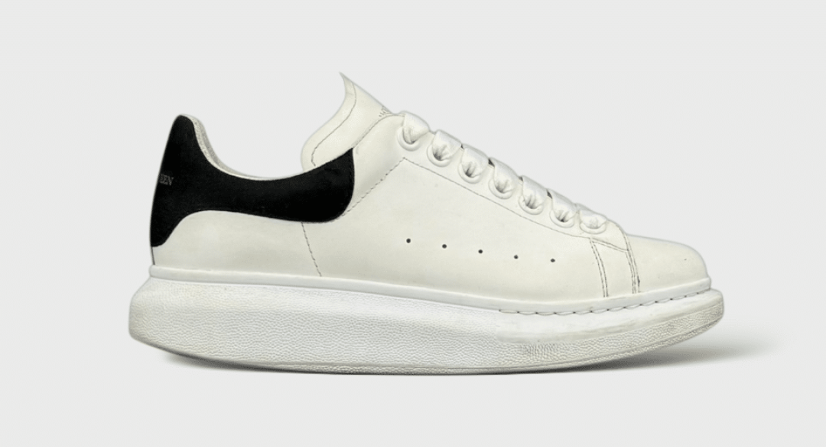 0000000166 Alexander Mcqueen Oversize Blanc/Noir 38