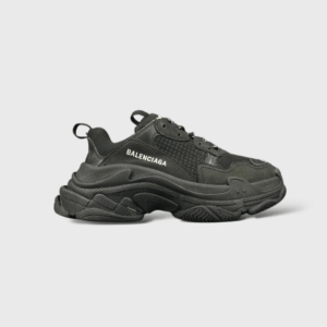 0000000698 Balenciaga triple s // 37